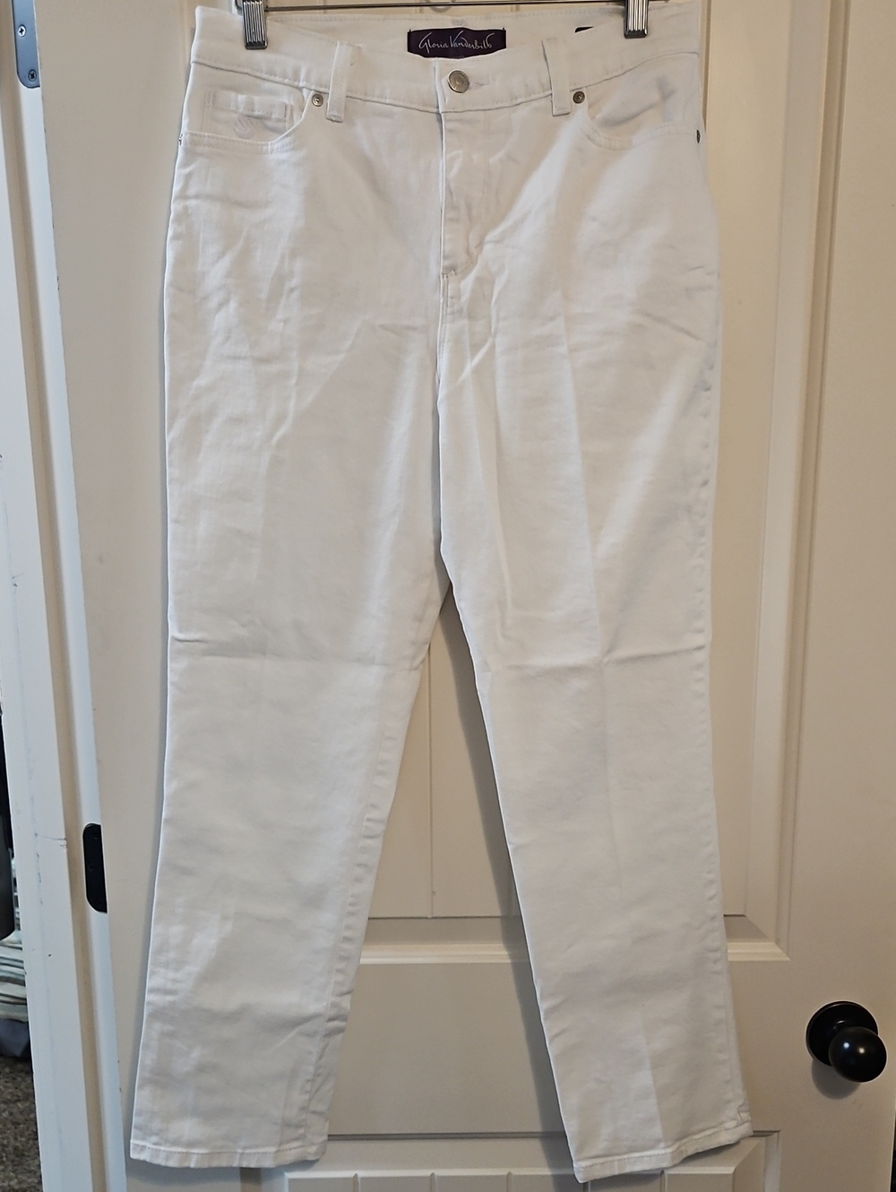 Gloria Vanderbilt White Straight Leg Jeans